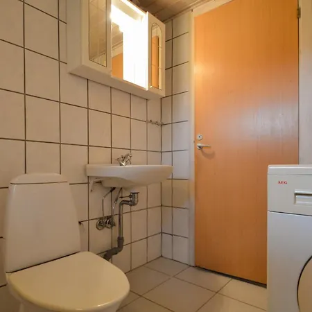 Feriehus Three-bedroom With A Fireplace In