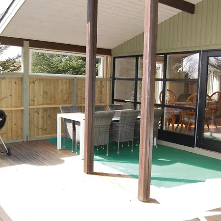 Three-bedroom With A Fireplace In Romo בית נופש