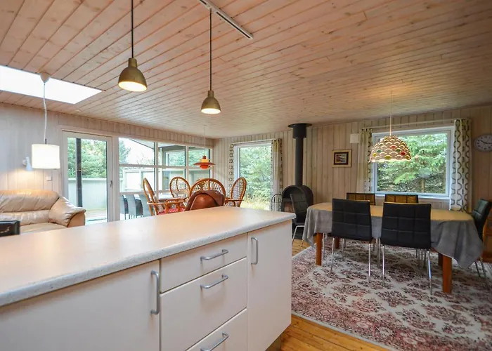 Three-bedroom With A Fireplace In Romo בית נופש *